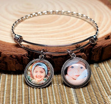 Cargar imagen en el visor de la galería, Pulseras Bangles con fotos
